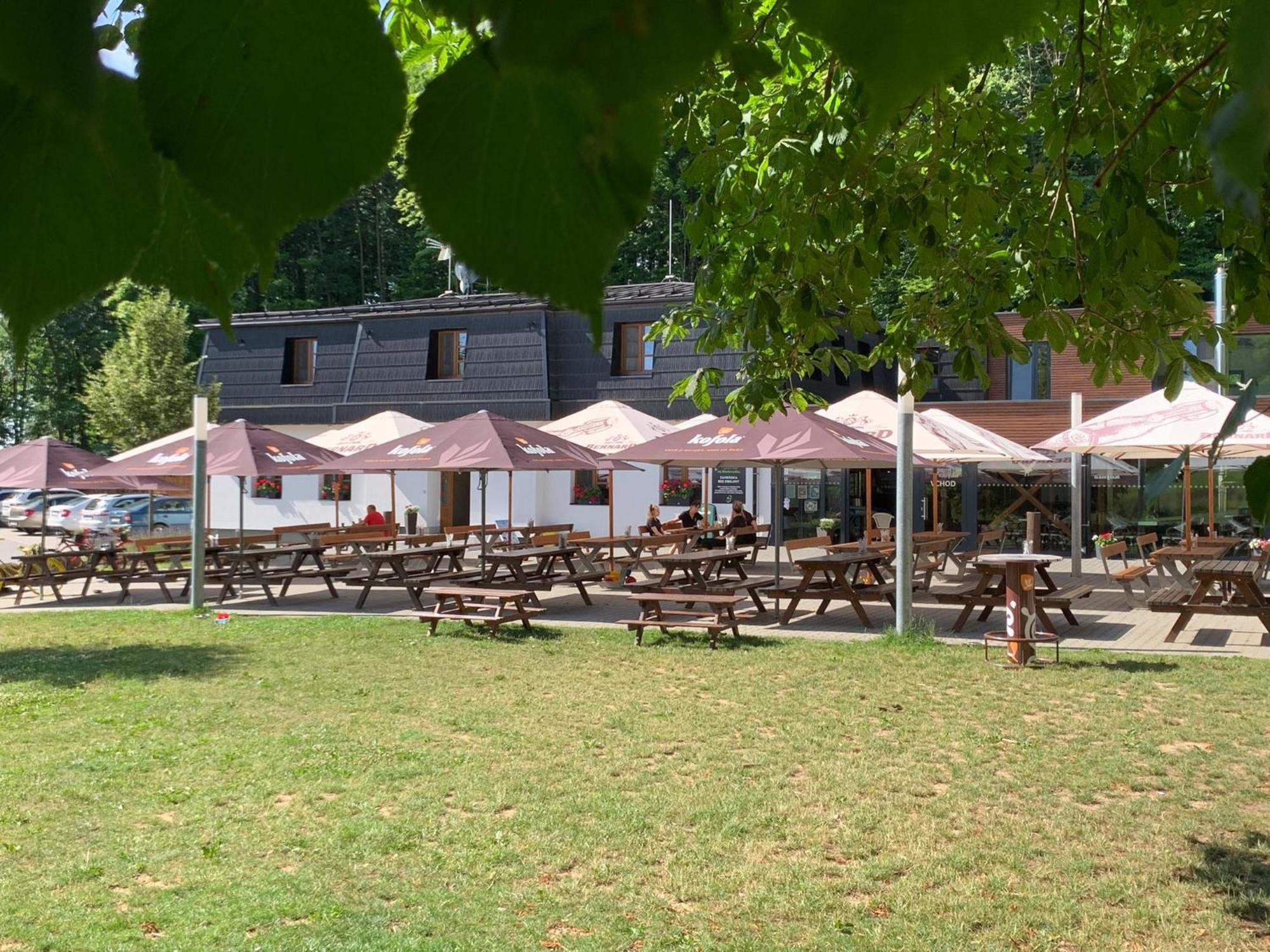 Restaurace a Penzion Bludoveček Bludov  Exterior foto